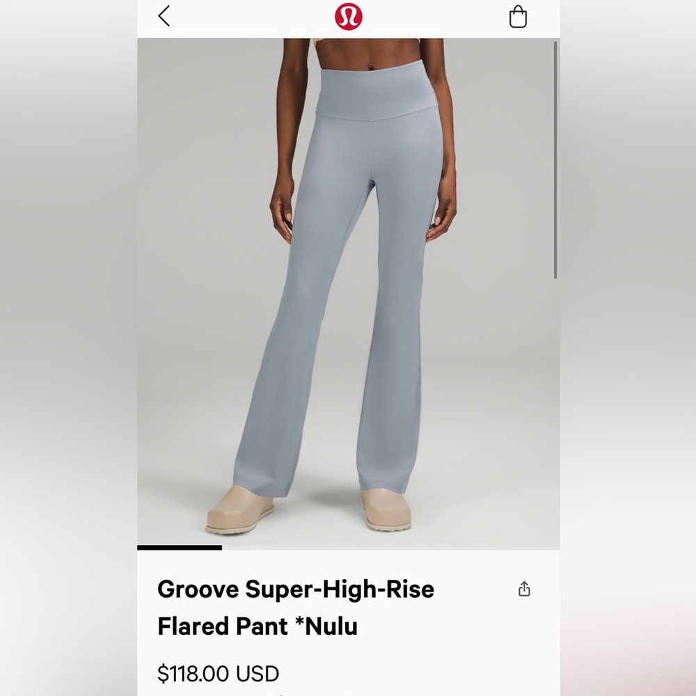 BNWT Chamberay color. Lululemon.